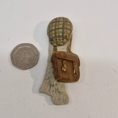 1/12th scale Doll House,  Scarf  Hat and Bag Hanging     AHE23 - Image 1 of 2