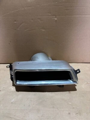 CADILLAC ESCALADE 2021-2024 PUNTA DE ESCAPE DERECHA EXTREMO MANGA TÉRMICA 84817176 OEM Foto 1 de 4