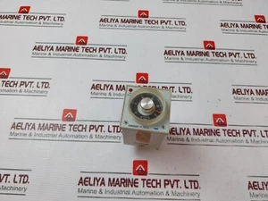 OMRON H3BA-8H-305 Timer Module 100/110/120VAC 50/60Hz 0-1.0 Min - Picture 1 of 10