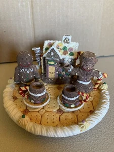 GINGERBREAD FAMILY HOUSE - MINI Christmas TEA SET - Picture 1 of 24