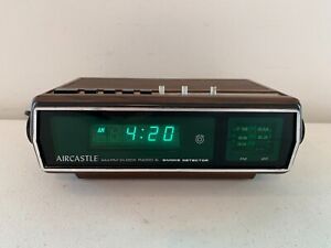 Horloge électrique vintage RARE Aircastle AM-FM radio et détecteur de fumée SCR-2001