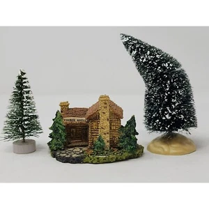Vintage 1987 New England Miniatures Timber Knoll With 2Evergreens Lemax/Unmarked - Picture 1 of 12
