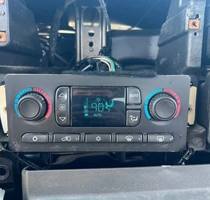 03-06 Chevy Tahoe GMC Sierra Silverado Yukon Avalanche Climate Control A/C Heat - Picture 1 of 7