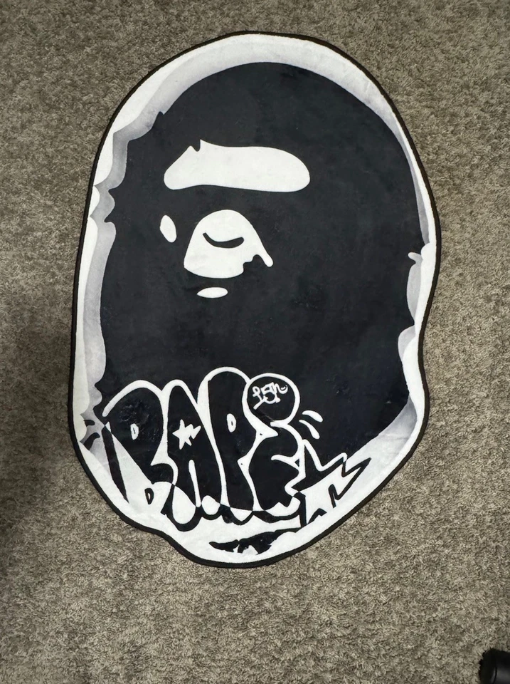 Alfombra BAPE Blanco y Negro Alfombra A Bathing Ape Excelente Estado Alfombra Bape Real  Foto 1 de 1