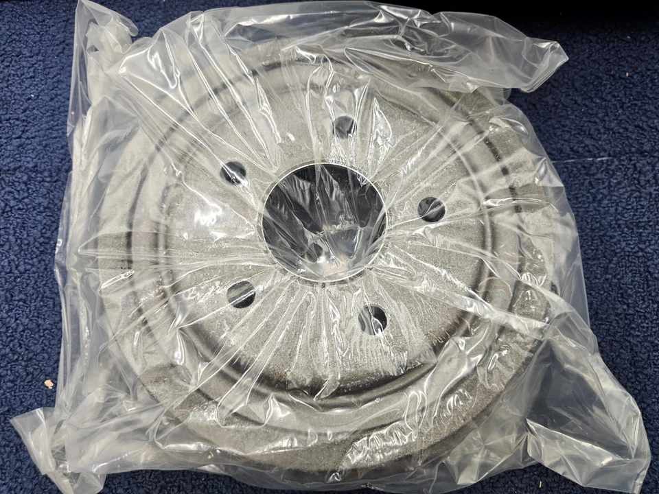 Tambor de freio Wearever YH140461 para 1985-1986 Ford Bronco II, 1983-1997 Ford Ranger - Imagem 1 de 4