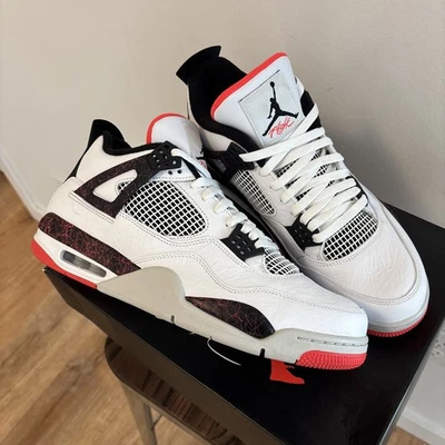 Talla 13 - Jordan 4 Retro Pale Citron, Bright Crimson 2019 Foto 1 de 4