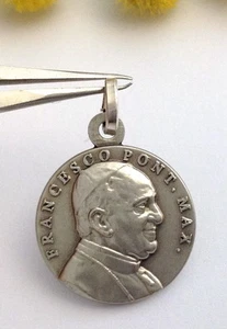 MEDAGLIETTA  " PAPA FRANCESCO " IN ARGENTO MASSICCIO 925 - Picture 1 of 2