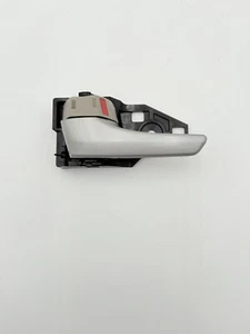 ⭐️2010 - 2011 OEM TOYOTA PRIUS REAR LEFT DRIVER SIDE INNER DOOR HANDLE ASSEMBLY - Picture 1 of 5