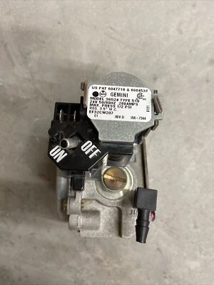 Gemini 36G24 Type 510 Carrier Bryant EF32CW207 36G24 510 Gas Valve - Image 1 of 4