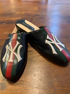 Sandalo Gucci Collaboration 2018-19AW, NY Yankees taglia 9, nero - Foto 1 di 12