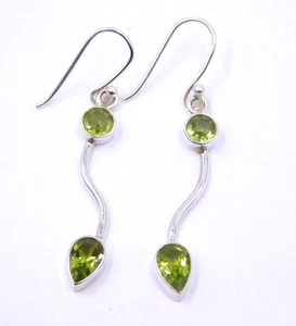 3.30 Gm 925 Sterling Silver Natural Peridot Gemstone Handmade Earring 1.7" M2864 - Picture 1 of 6