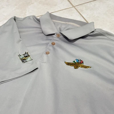Polo Nike Golf Indianapolis Motor Speedway Dri-FIT Para Hombres Grande Ladrillo Cruce Foto 1 de 4