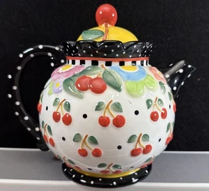 Maria Engelbreit Teekanne Oh So Breit Kirschen schwarz weiß gepunktet 2000  - Bild 1 von 6