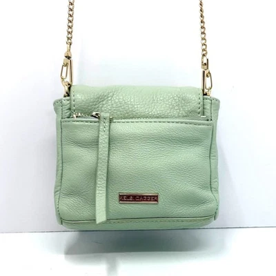 Bolso Bandolera Kelsi Dagger Cuero Verde Menta Correa de Cadena Tachuelas Doradas Estilo Alani Foto 1 de 4