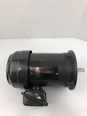 Dayton 4THX2 Industrial Motor AETA CF 56C 1710 RPM 1HP / 0.75kW 3PH - Image 1 of 4