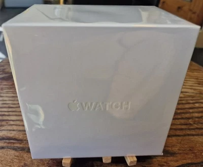 APPLE Watch 1st Gen A1554 42mm 316L Stainless Steel White Sport Band, NEW SEALED - Image 1 of 4