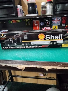 1/64 Corgi Classics Shell Racing Transporter - Picture 1 of 13