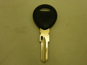 MOTORCYCLE BP KEY BLANK FOR APRILIA BETA BUELL DERBI SUZUKI HONDA YAMAHA - Picture 1 of 4