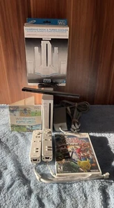 Nintendo Wii Console Bundle w/ 2 Games + 2 Controllers + Dock - Tested - Picture 1 of 13