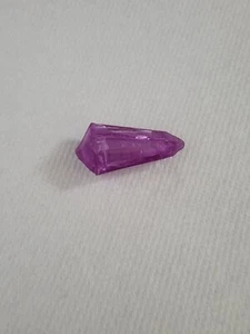 Neu Star Wars Galaxy’s Edge Dok Ondar Savi’s Workshop Purple Kyber Crystal lose! - Bild 1 von 2