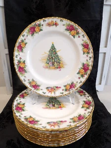 Scarce Set of 10~Royal Albert Old Country Roses Christmas Tree Dinner Plates - Picture 1 of 5