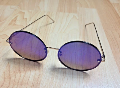 Gafas de sol boho redondas moradas de gran tamaño Foto 1 de 4