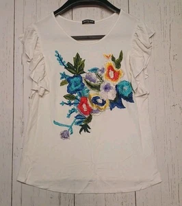 Cha Cha Vente women tops size PM Stretch White Embroidered floral blouse - Picture 1 of 8