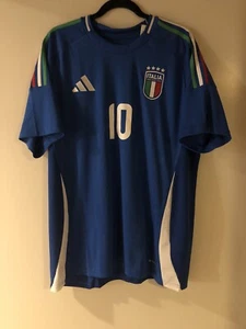Camiseta deportiva de fútbol local Italia Adidas 2024 #10 Lorenzo Pellegrini XL Roma - Imagen 1 de 9