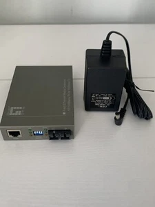 LevelOne FVT-4301 10/100 BASE TX TO SMF SC CONVERTER **Inc VAT & Warranty** - Picture 1 of 6