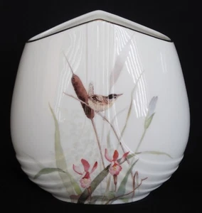 Asiatische / Art Deco ovale Vase Andrea von Sadek Vogel, Iris & Rohrkolben, creme Porzellan - Bild 1 von 9