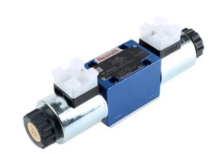 Bosch Rexroth, 2-Pos 4-fach Wegesteuerventil, CETOP 3 Typ D, 24V dc - Bild 1 von 4