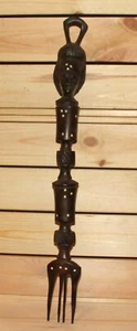 Vintage Handschnitzerei Holz Wandbehang Gabel Figur - Bild 1 von 10