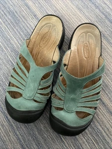 Women Keen 7.5 Sandals Trail Outdoors Slip-On Shoes Green 0109 Rubber Leather - Picture 1 of 11