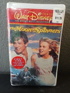 The Moon Spinners VHS par Disney ** Neuf et scellé en usine LIVRAISON GRATUITE - Photo 1/5