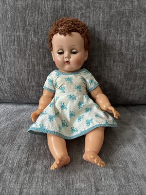 Boneca Bebê Vintage 1950 Ideal Betsy Wetsy – 13" – Cabeça de Plástico Rígido, Corpo Macio - Imagem 1 de 4