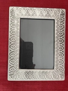 Bilderrahmen Zinn/gebürstetes nickelfarbenes Metall 5x7 Unikat! Erhöhter detaillierter Rand - Bild 1 von 7