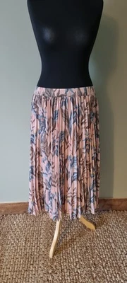 Cotton Traders Pink floral Skirt Uk 14/16 Pleated 100% Polyester womens - Image 1 of 4