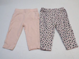 Juego de 2 pantalones Carter's Baby GIrl talla 6 meses - Imagen 1 de 8