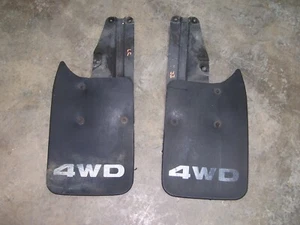 95-04 Toyota Tacoma 4WD 4X4 Rear Left Right Mud Guard Flap SET PAIR OEM - Imagen 1 de 2