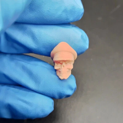 Figura en blanco escala 1/18 calavera roja Hugo cabeza tejida esculpida ajuste sin pintar 3,75" Foto 1 de 3