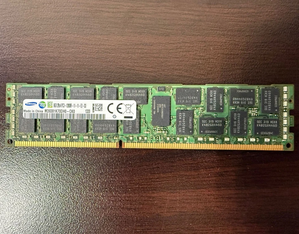 Samsung M393B1K70DH0-CK0 8GB DDR3-1600MHz ECC Reg CL11 Dual Rank Memory - Image 1 of 1