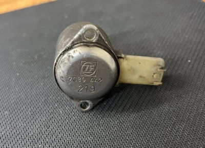 BMW 745I 2003 4,4 gasolina sensor servotrónico rack dirección transductor 7039442 219 Foto 1 de 4