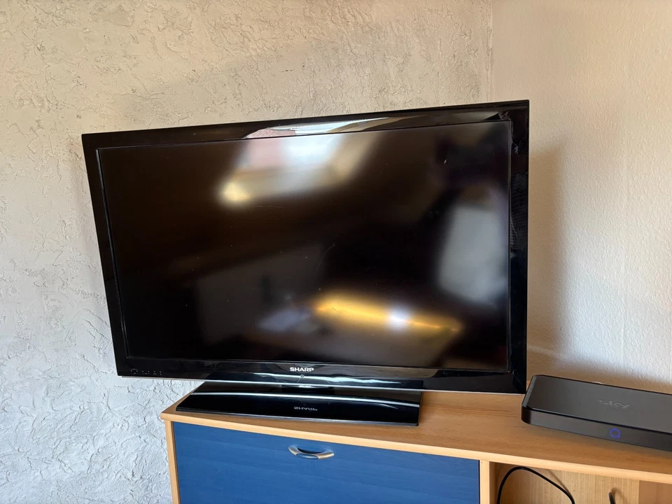 Flachbildferseher - Bild 1 von 1