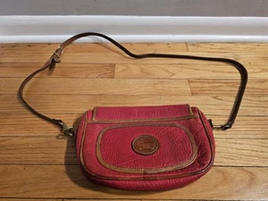 Dooney & Bourke Allwetter Leder Bullauge Clutch Rot Schultertasche - Bild 1 von 15