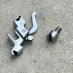 Brother XL-3010 Nähmaschinenteile - SNAP ON niedriger Schaft NÄHFUSS Adapter - Bild 1 von 2