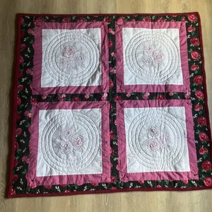 Handarbeit Steppdecke 48 x 52 Blumen Kinderzimmer Decke Wandbehang Handarbeit bestickt - Bild 1 von 15