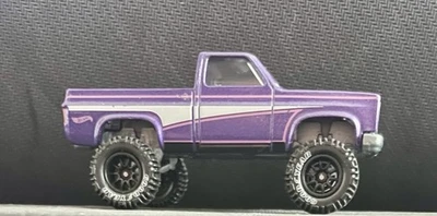 Elevación, ruedas y neumáticos Hot Wheels 83 Chevy Silverado PERSONALIZADOS pilotos reales Foto 1 de 4