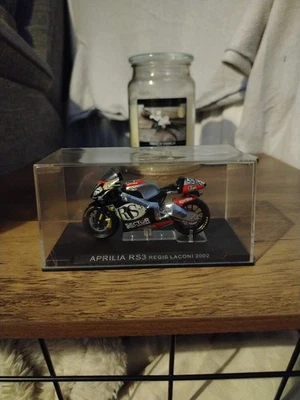 Vintage Rare Aprilia RS3 2002 Racing Motorcycle Regis Laconi 1:24 Scale - Image 1 of 4