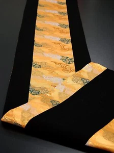 Kimono Japonés Corredor de Mesa Reversible Oro Brocado Obi Patrón Nube Mar - Imagen 1 de 7