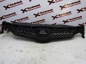 TOYOTA AURIS 2007-2010 FRONT BUMPER TOP UPPER CENTRE GRILL 53111-02390 -XBGL0245 - Picture 1 of 3